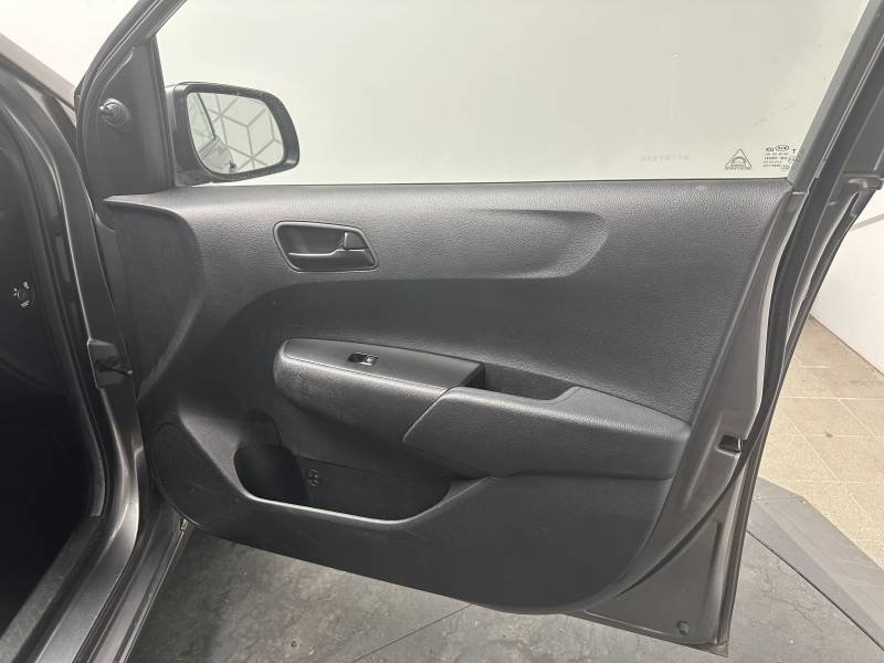 Kia Picanto - Photo 37