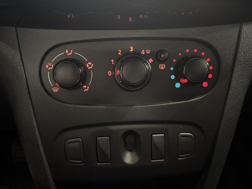 Dacia Sandero - Photo 16
