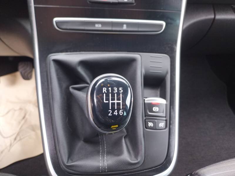 Renault Scénic - Photo 32