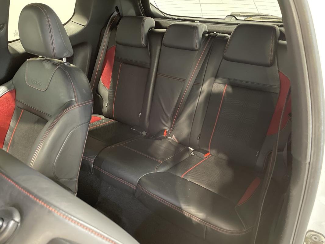 Peugeot 208 - Photo 15