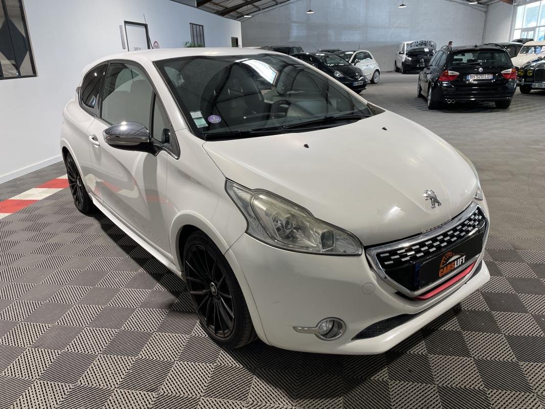 Peugeot 208 - Photo 3