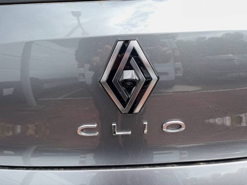 Renault Clio - Photo 17