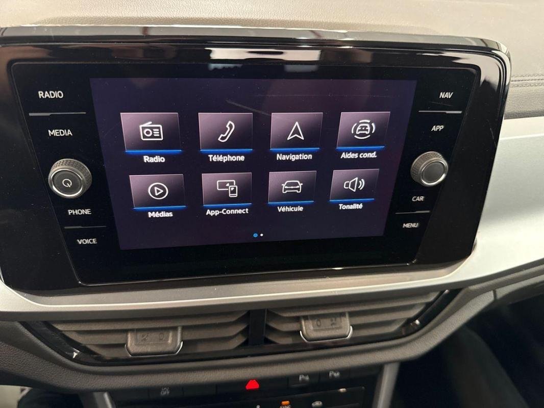 Volkswagen T-Roc - Photo 16