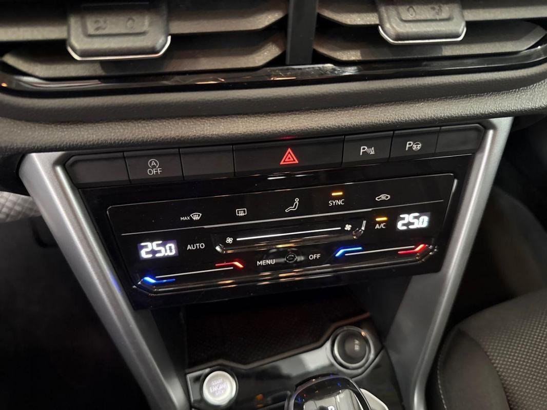 Volkswagen T-Roc - Photo 19