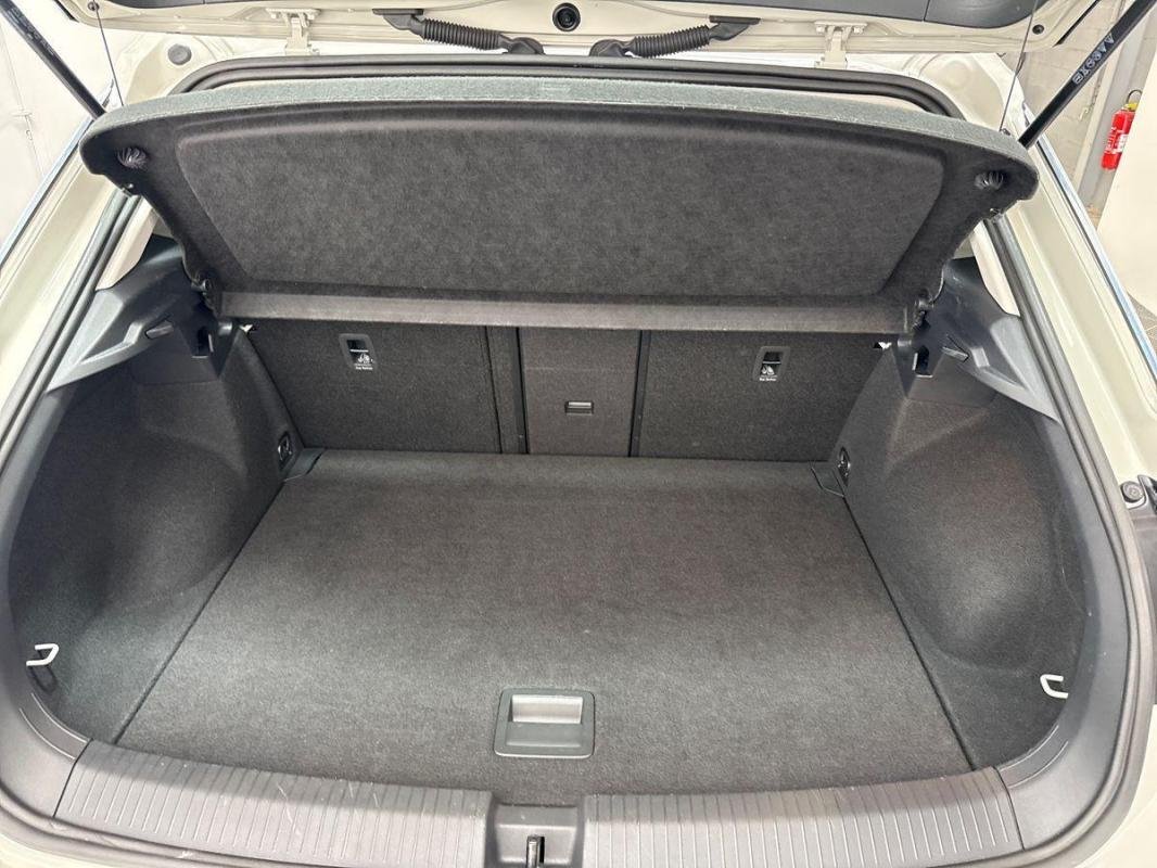 Volkswagen T-Roc - Photo 31