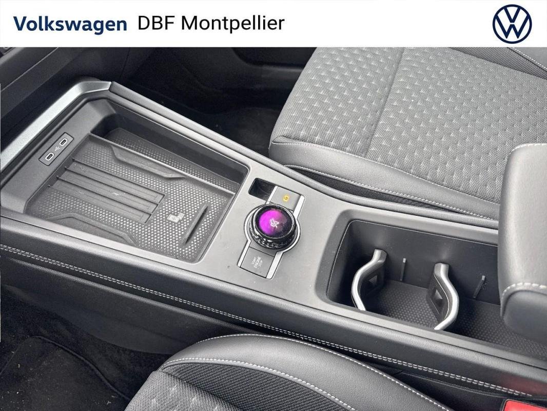 Volkswagen T-Roc - Photo 17