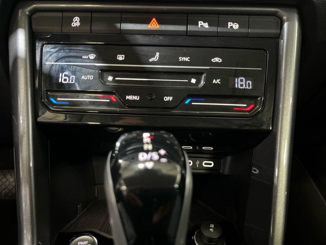 Volkswagen T-Roc - Photo 19