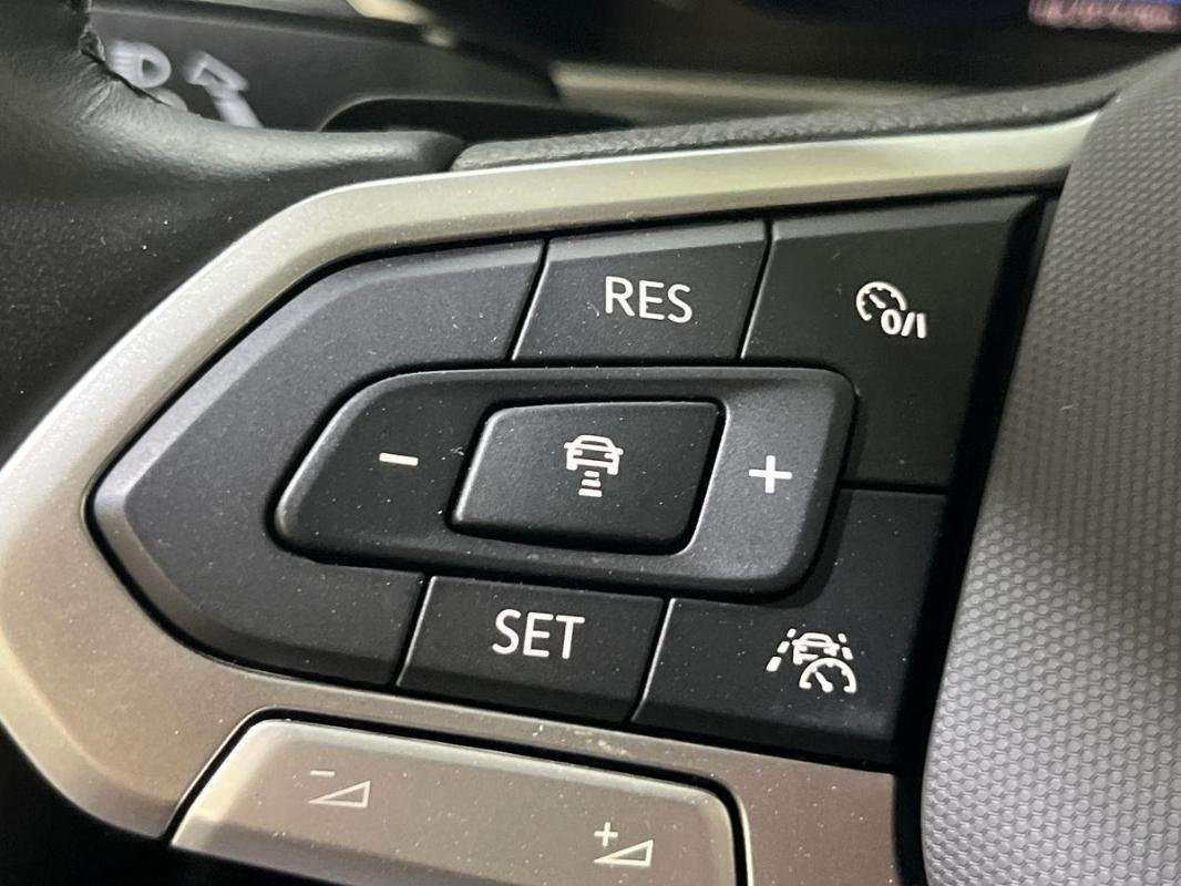 Volkswagen T-Roc - Photo 21