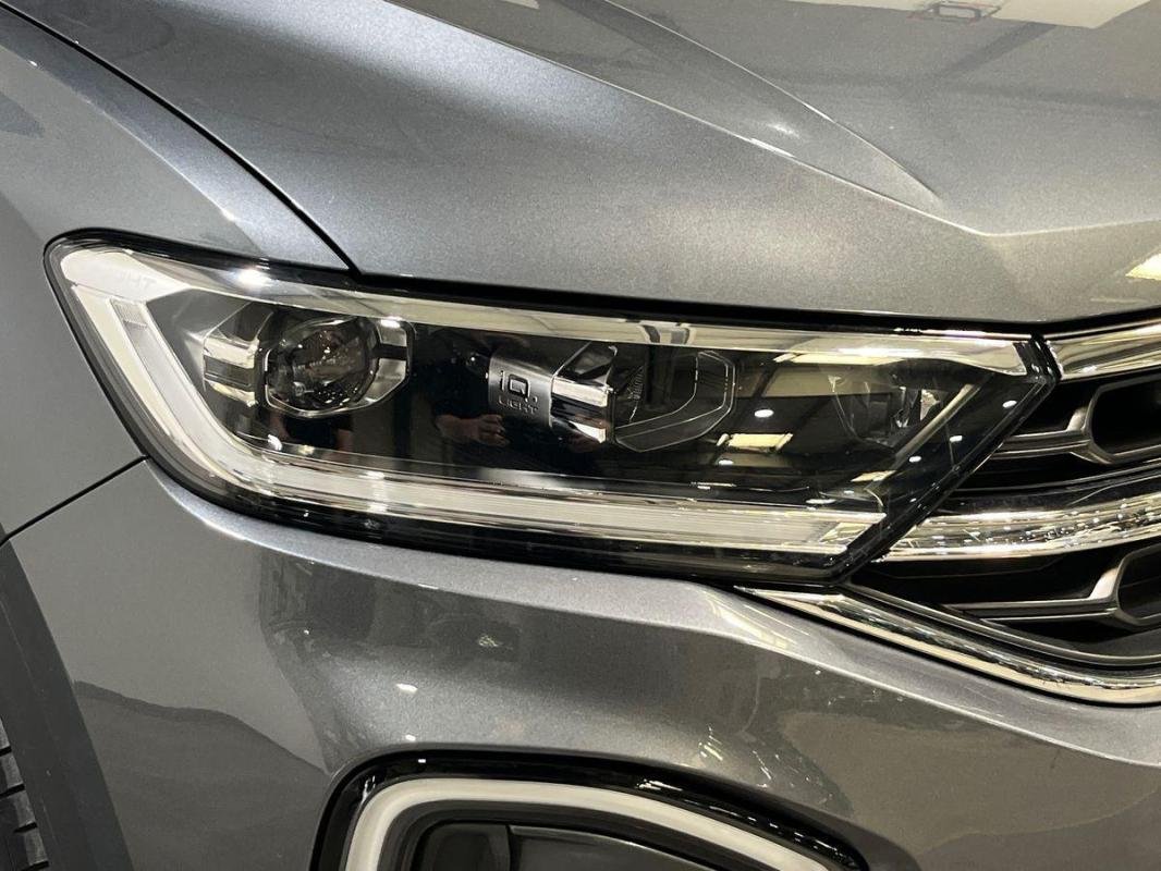Volkswagen T-Roc - Photo 25