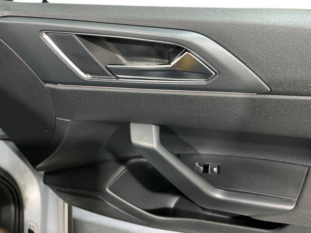 Volkswagen Polo - Photo 15