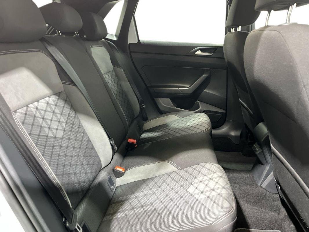 Volkswagen Polo - Photo 23