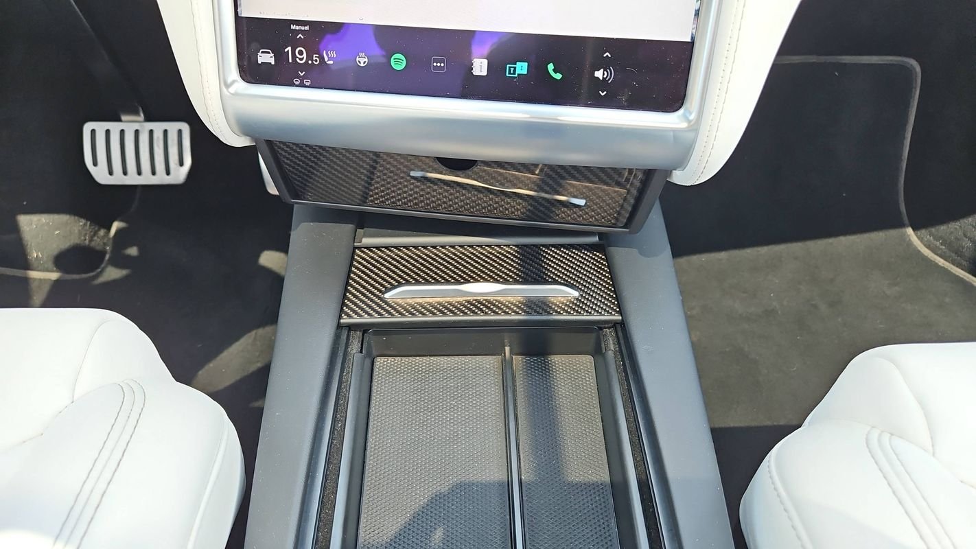 Tesla Model X - Photo 13