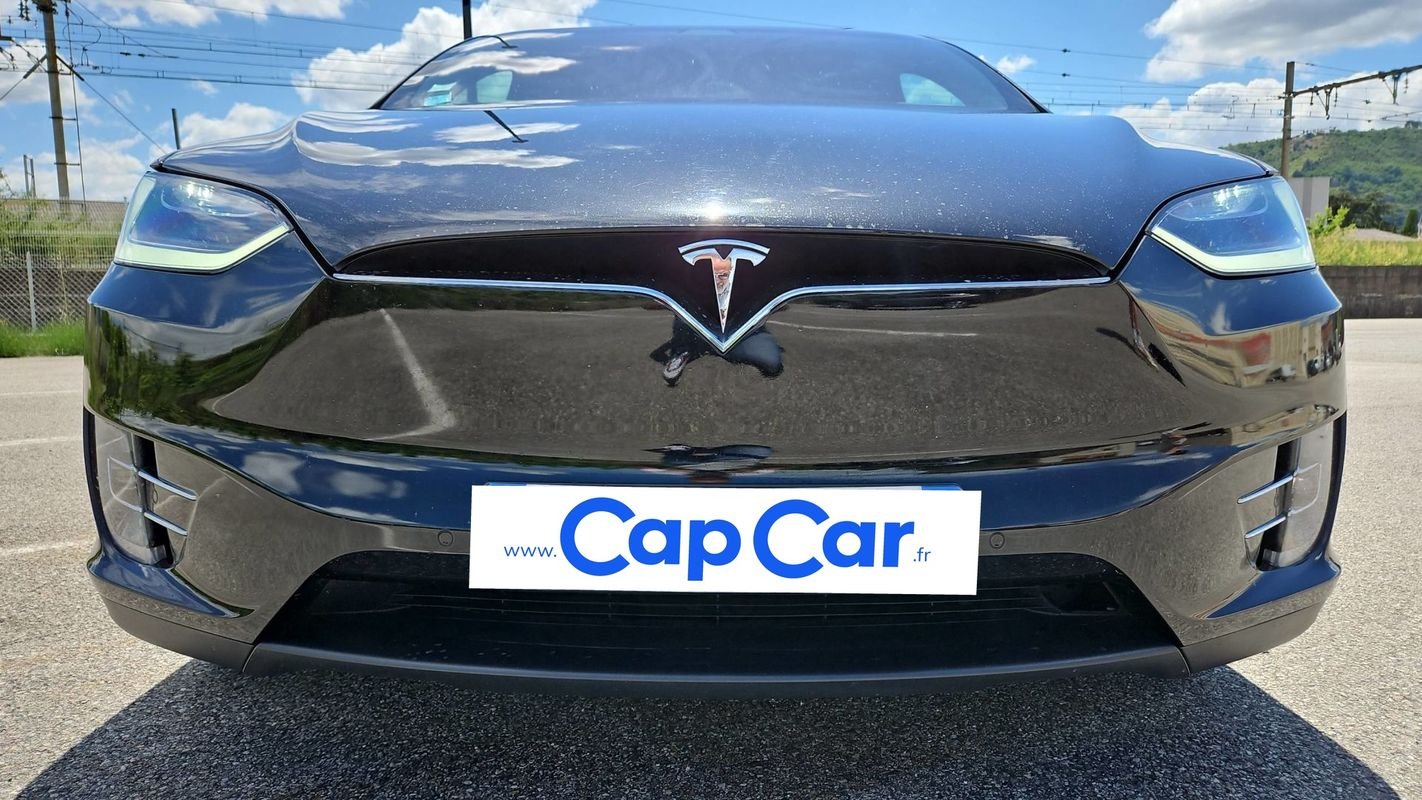 Tesla Model X - Photo 20