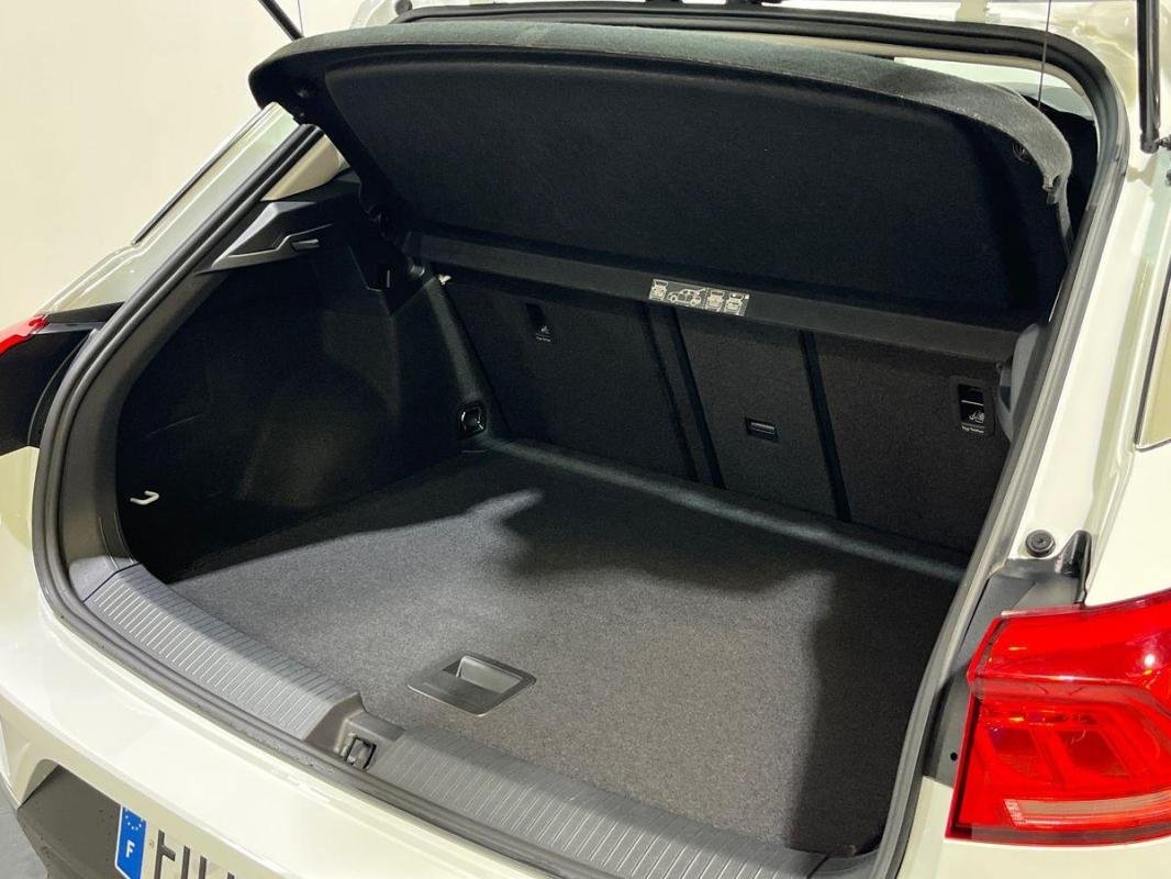 Volkswagen T-Roc - Photo 32