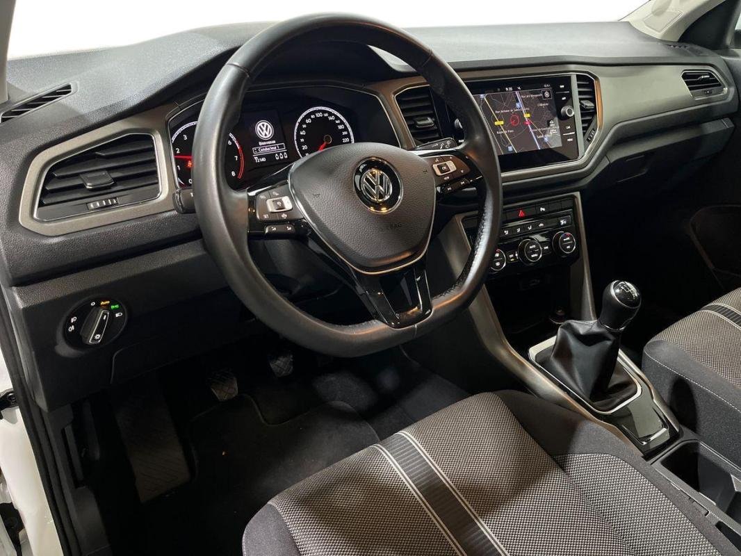 Volkswagen T-Roc - Photo 9