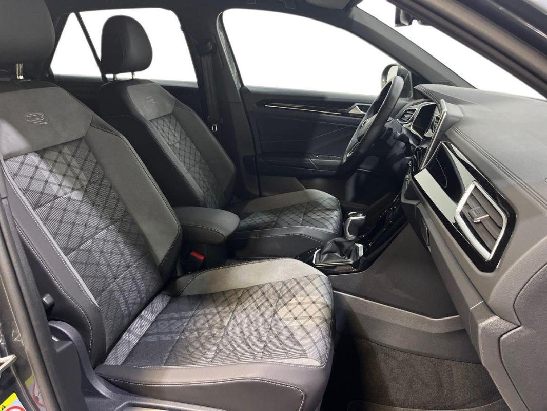Volkswagen T-Roc - Photo 13