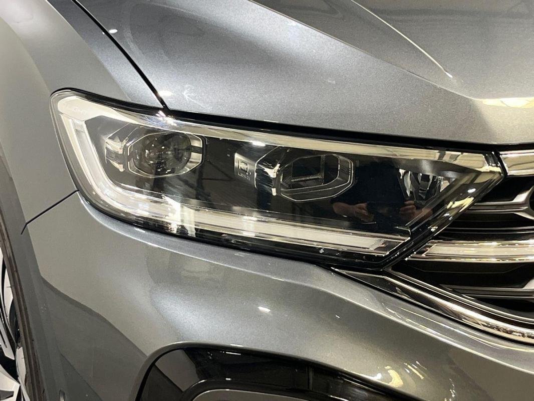 Volkswagen T-Roc - Photo 25