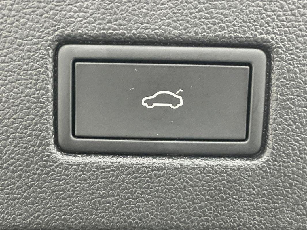 Volkswagen T-Roc - Photo 35