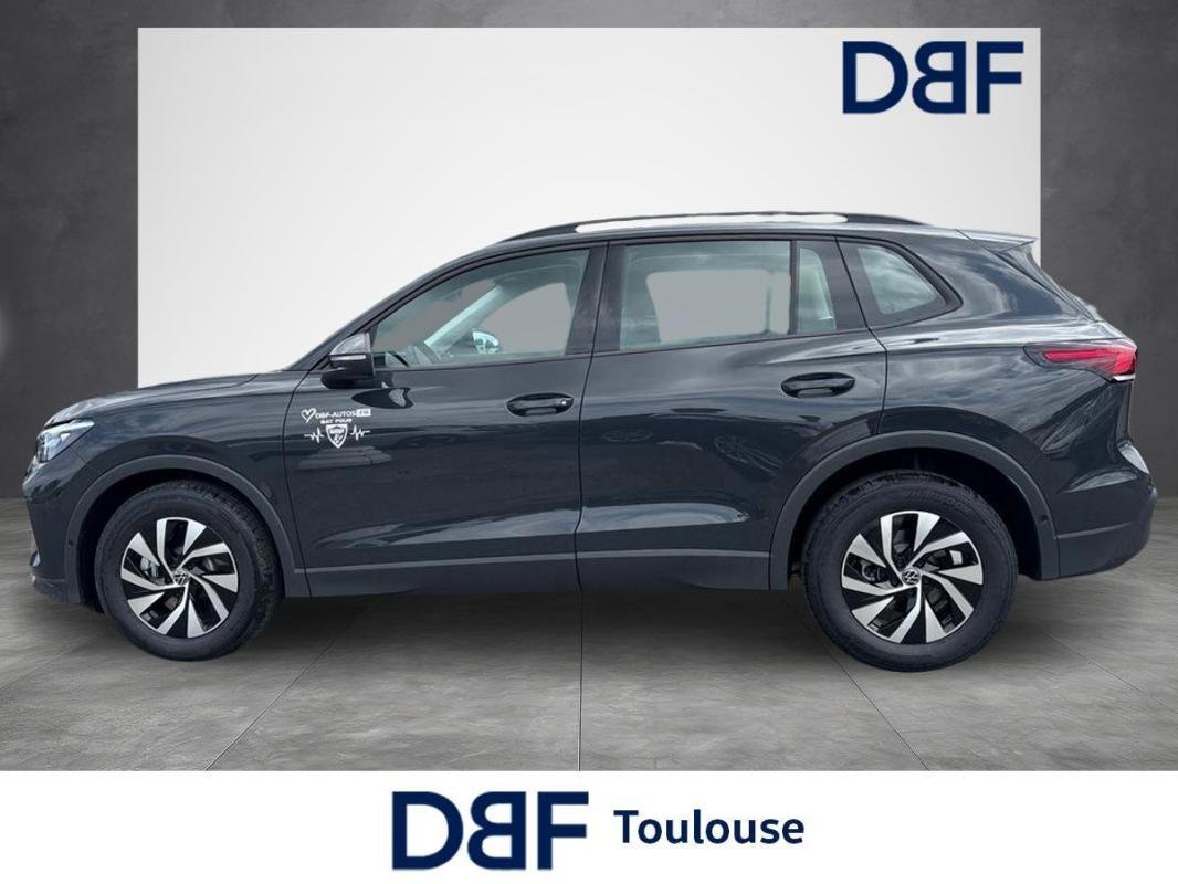 Volkswagen Tiguan - Photo 2