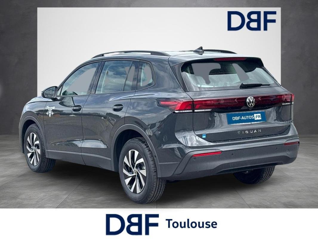 Volkswagen Tiguan - Photo 3
