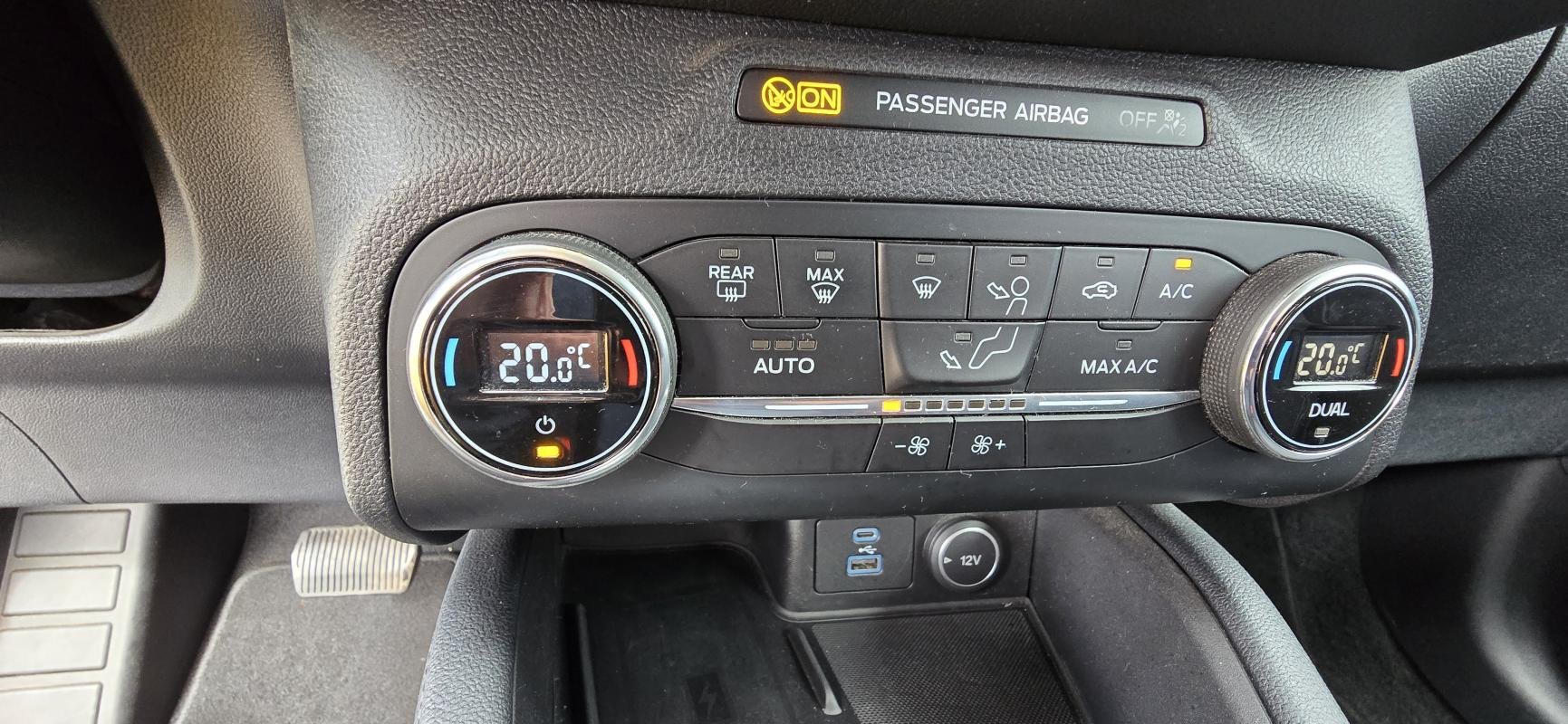 Ford Kuga - Photo 13