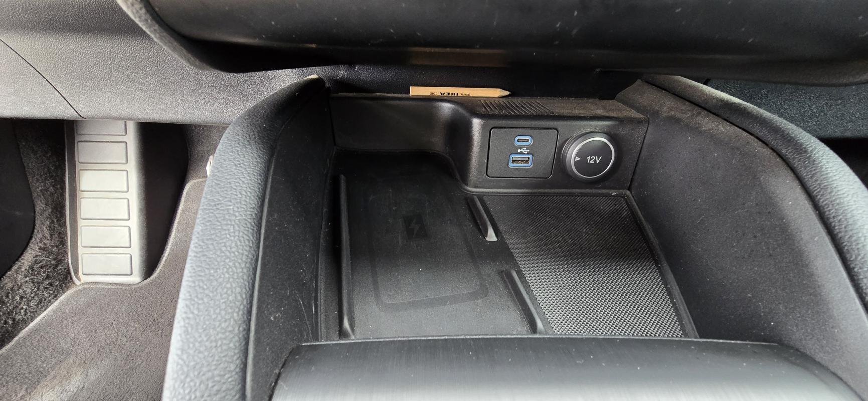 Ford Kuga - Photo 14