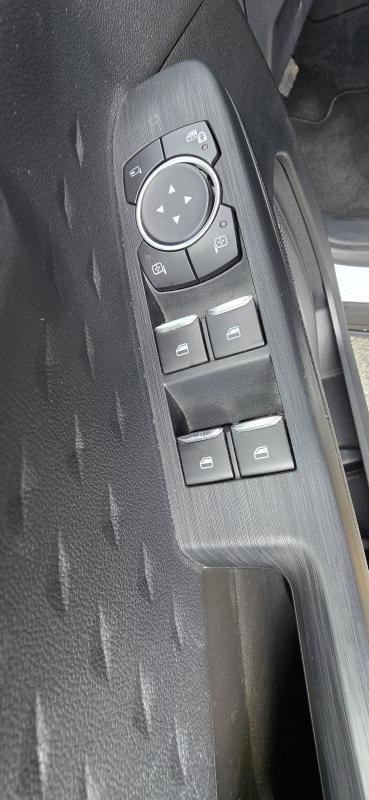 Ford Kuga - Photo 20