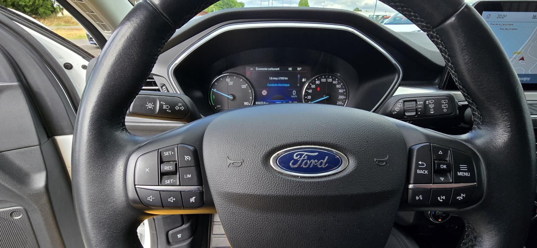 Ford Kuga - Photo 10