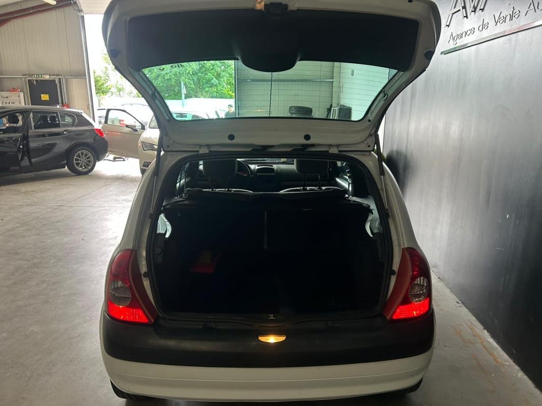 Renault Clio - Photo 12