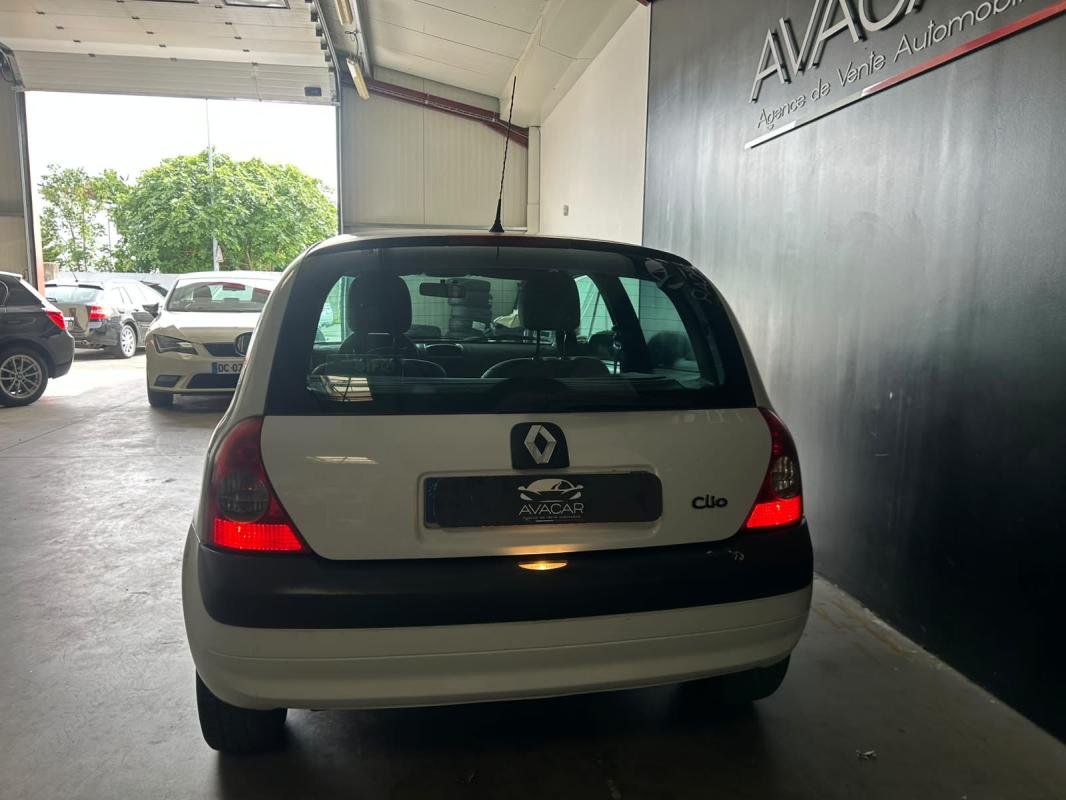 Renault Clio - Photo 4
