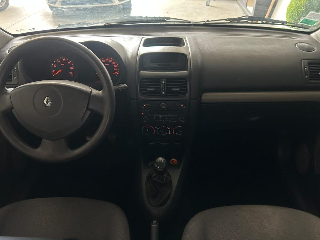 Renault Clio - Photo 9
