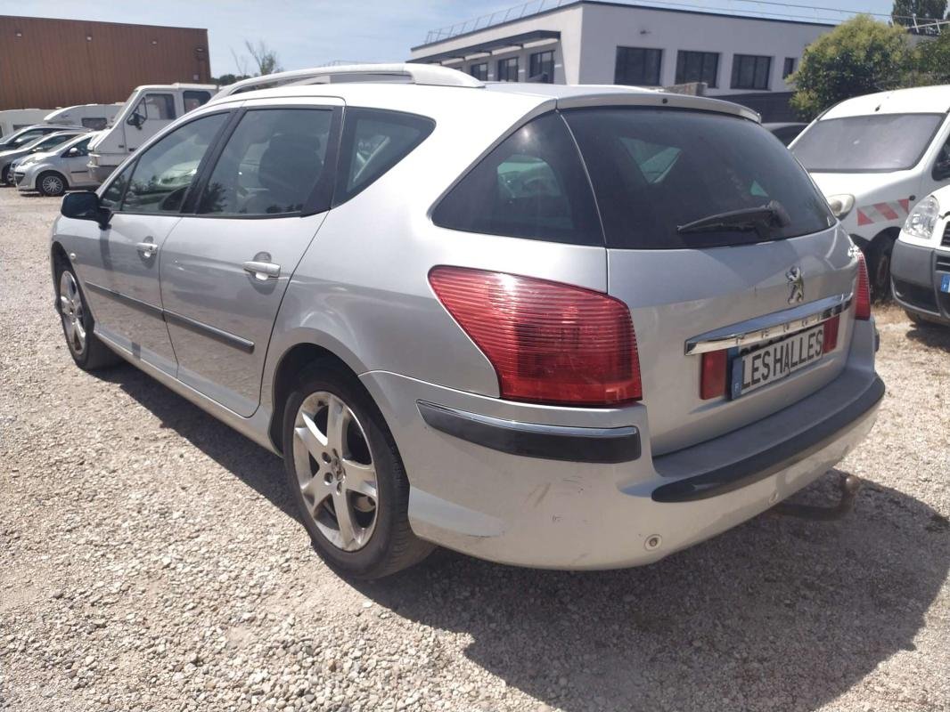 Peugeot 407 SW - Photo 3