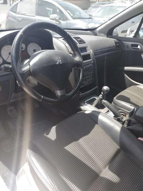 Peugeot 407 SW - Photo 7