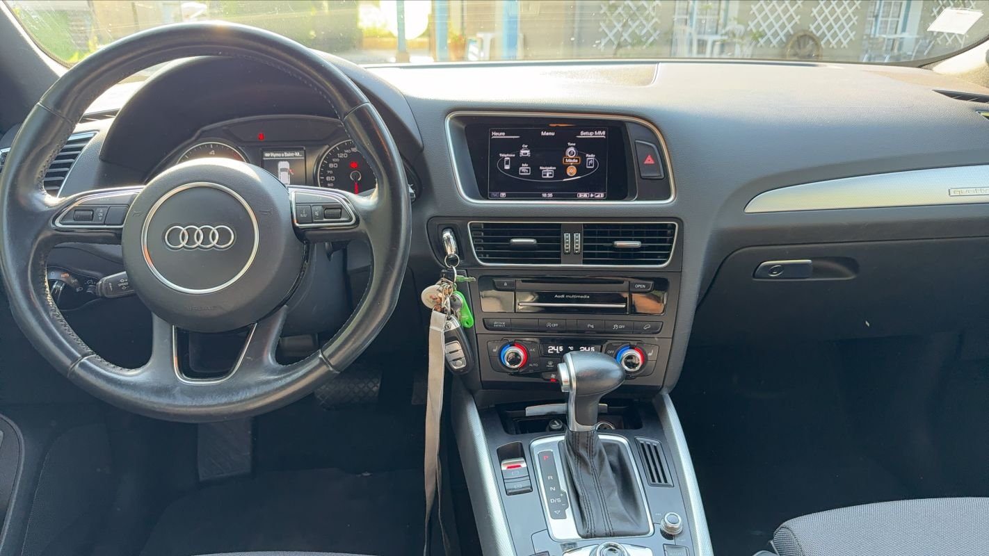Audi Q5 - Photo 11