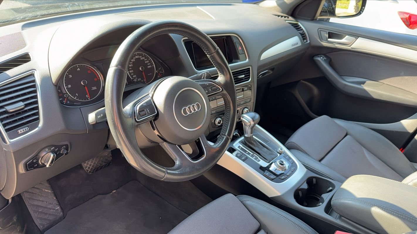 Audi Q5 - Photo 8