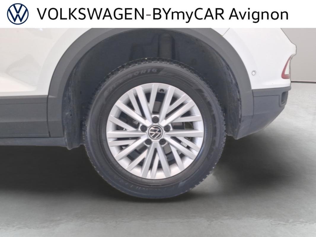 Volkswagen T-Roc - Photo 18