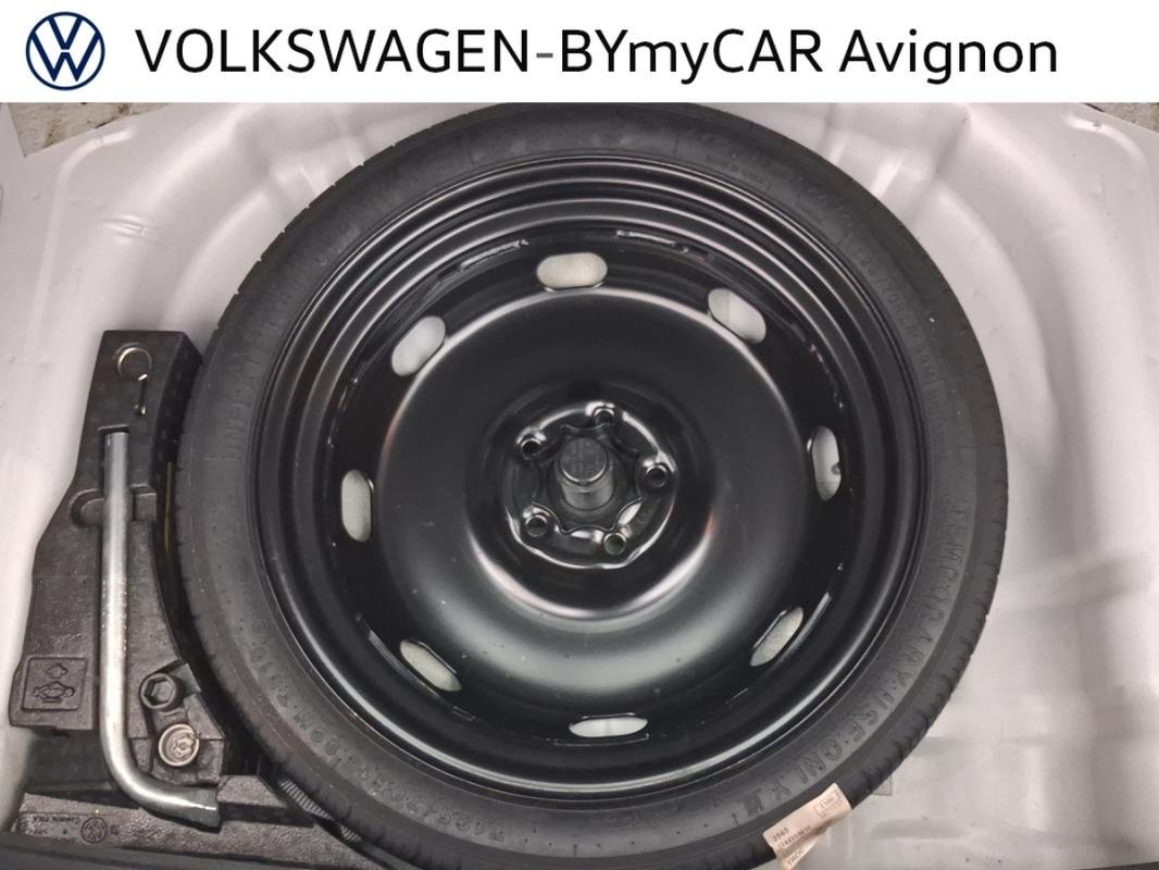 Volkswagen T-Roc - Photo 21
