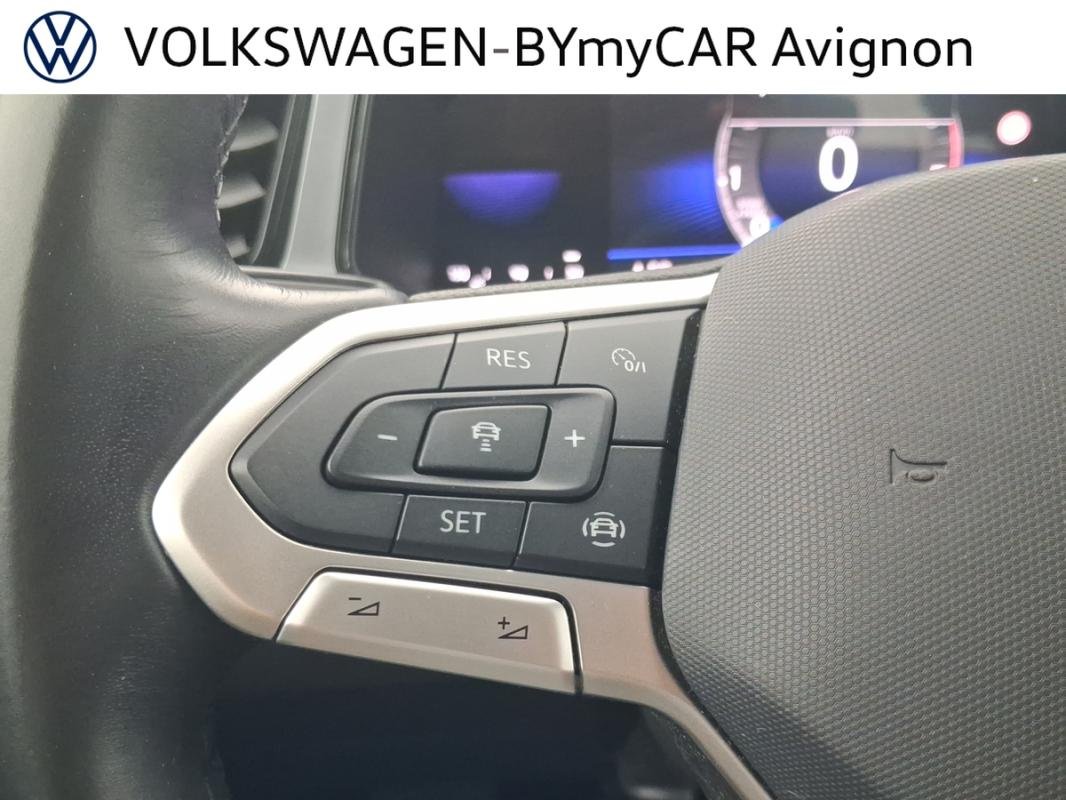 Volkswagen T-Roc - Photo 24