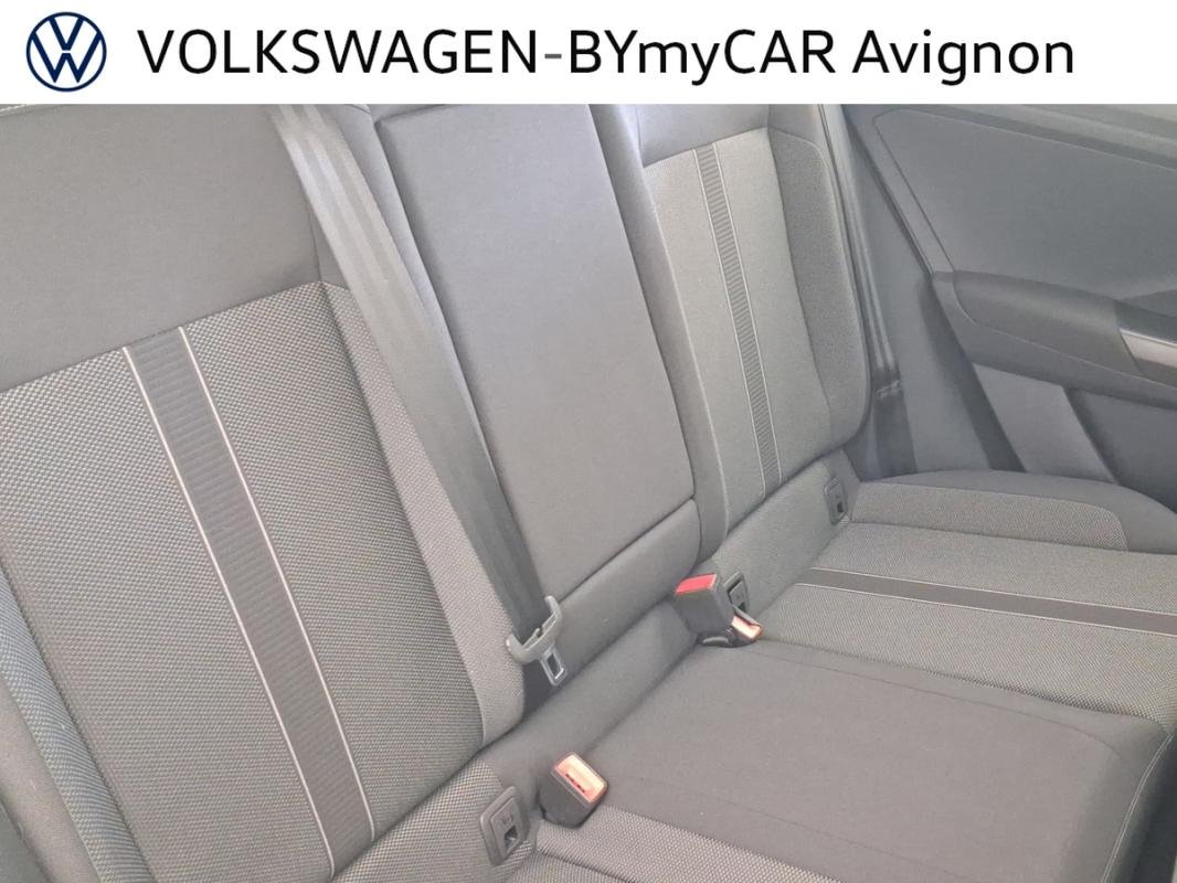 Volkswagen T-Roc - Photo 32