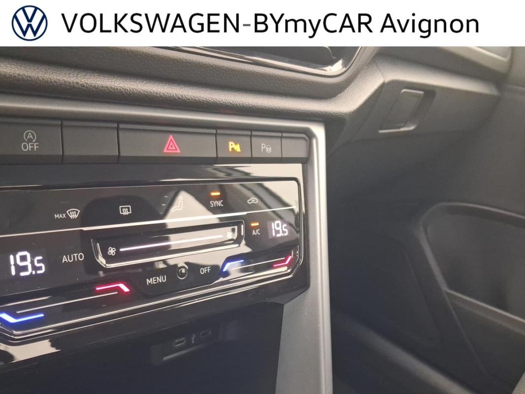 Volkswagen T-Roc - Photo 35