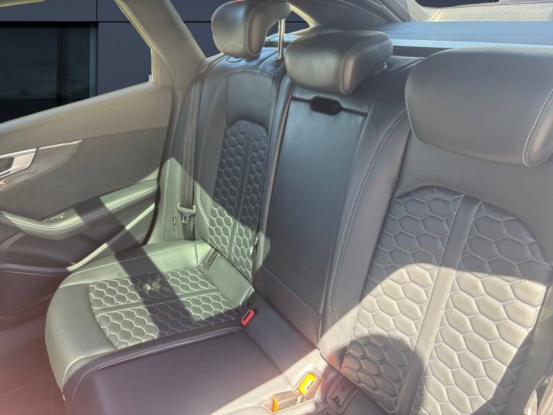 Audi A4 - Photo 14