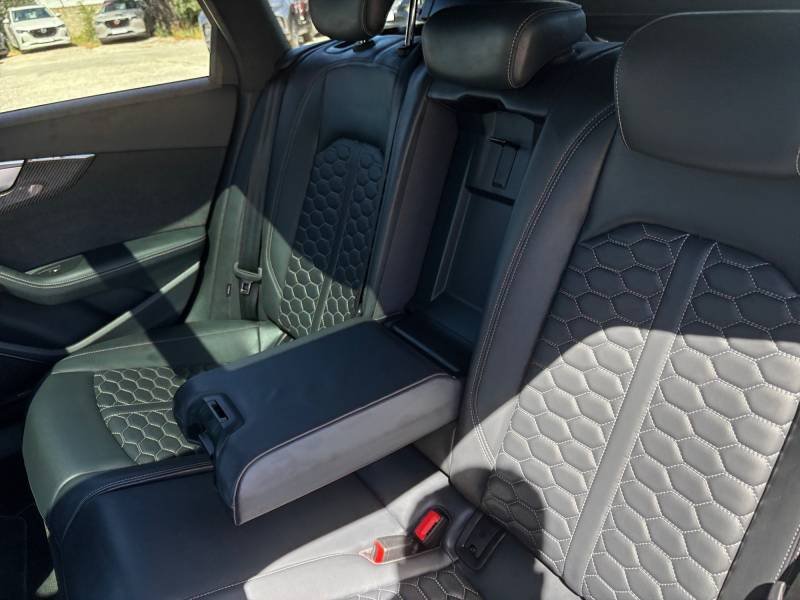 Audi A4 - Photo 24