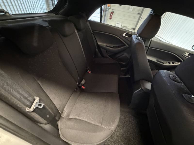 Hyundai i20 - Photo 15