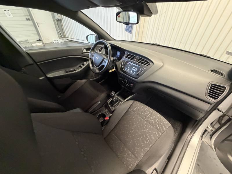 Hyundai i20 - Photo 16