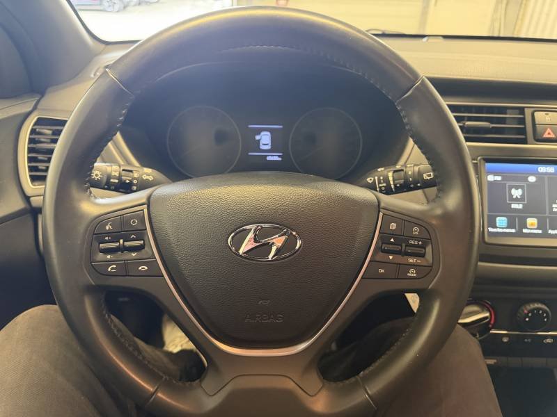 Hyundai i20 - Photo 19