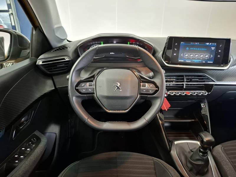 Peugeot 208 - Photo 18