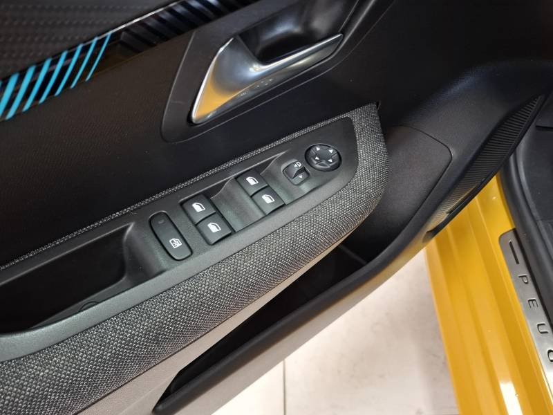 Peugeot 208 - Photo 21