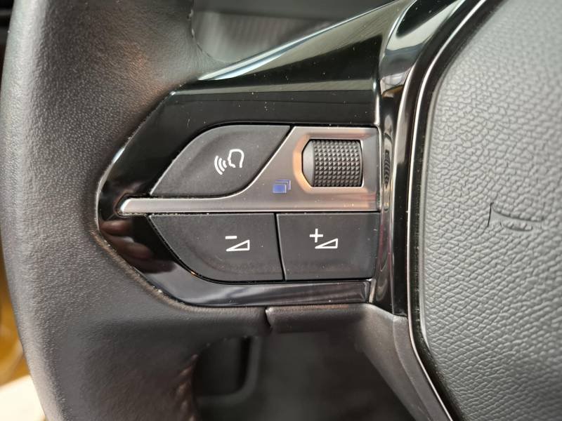 Peugeot 208 - Photo 23