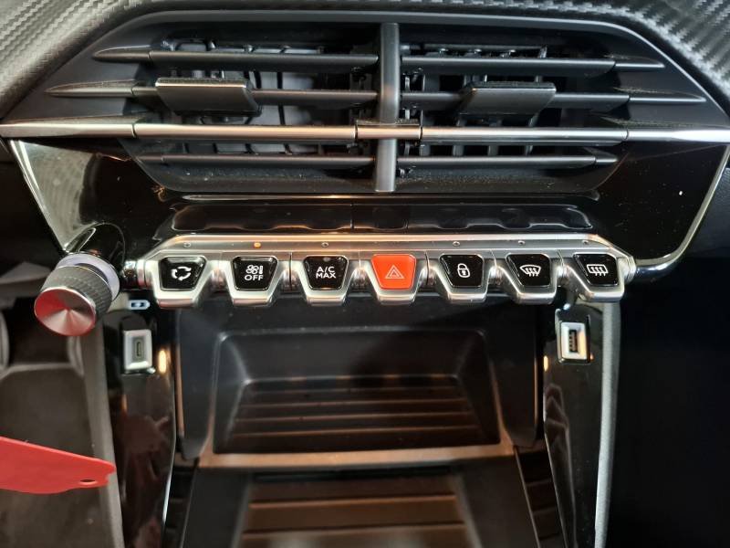 Peugeot 208 - Photo 28