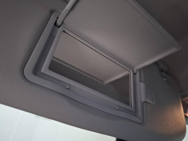 Peugeot 208 - Photo 32